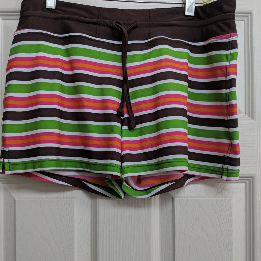 Athleta athletic shorts size medium